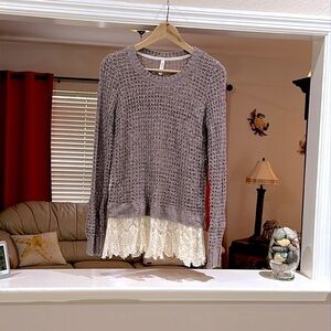 Xhilaration Women’s Purple Open Knit Scoop Neck Lace Trim Sweater Size M